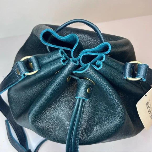NWT Portland Leather Goods Large Bucket Bag Boreal Leather Crossbody + Tassel - Picture 9 of 16